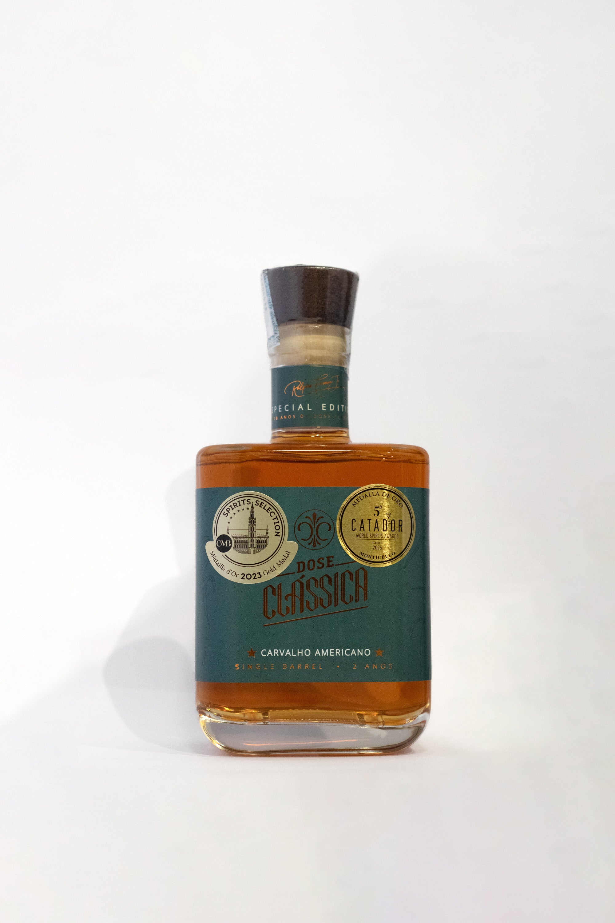 Cachaça Dose Clássica Carvalho Americano 700ml