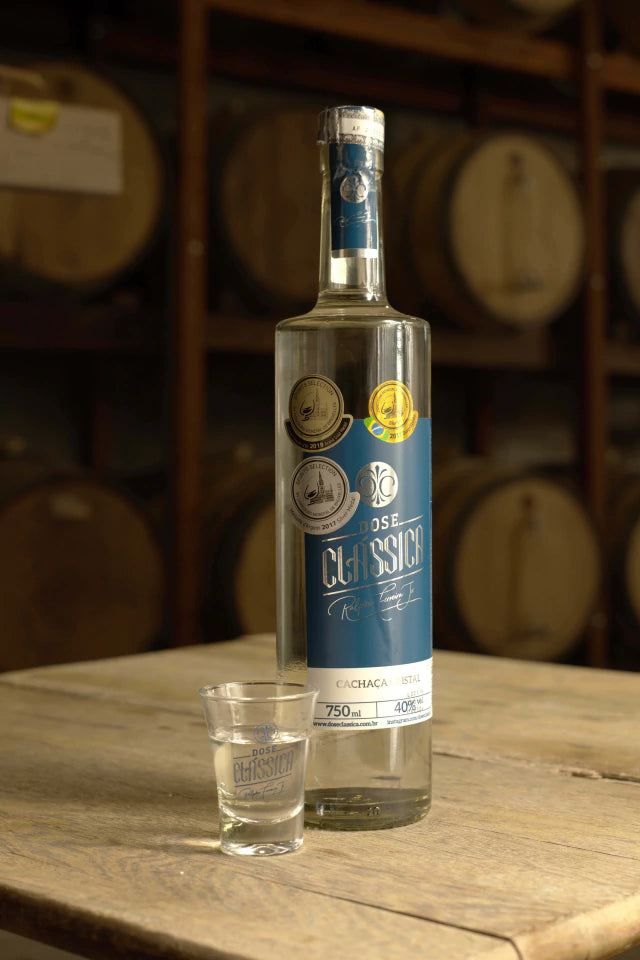 Cachaça Dose Clássica Cristal 750ml