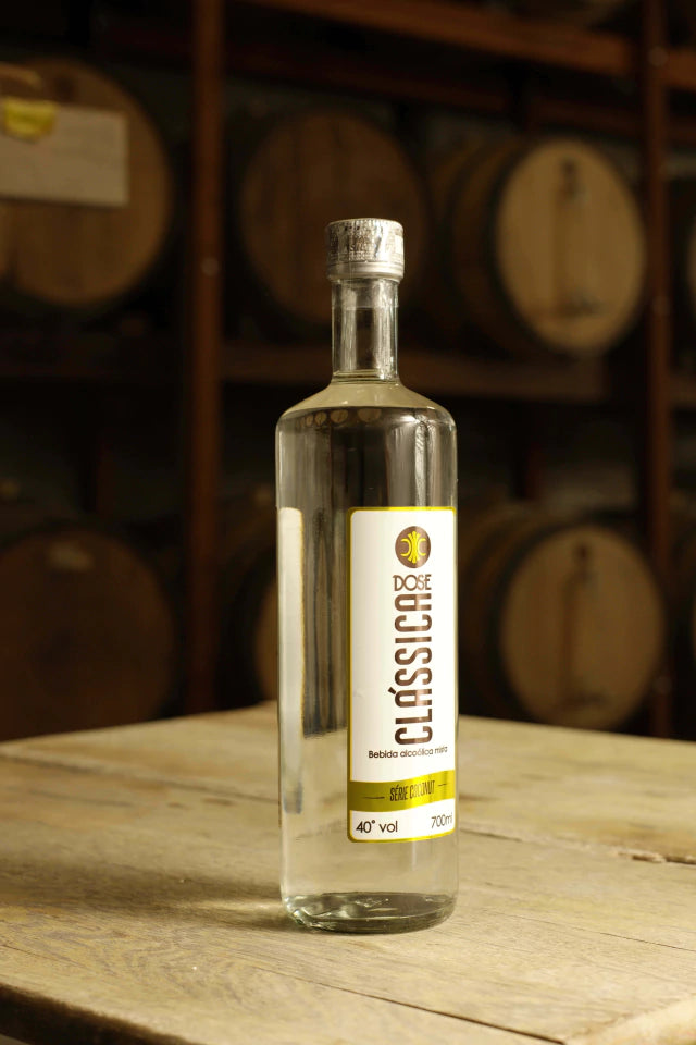 Cachaça Dose Clássica Serie Coconut 700ml