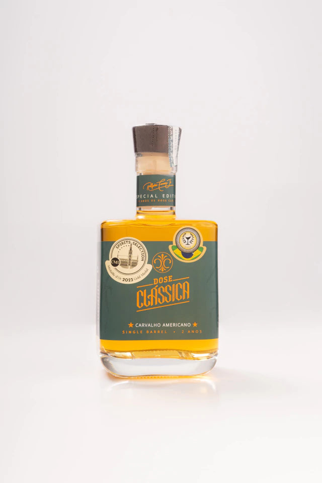 Cachaça Dose Clássica Carvalho Americano 700ml
