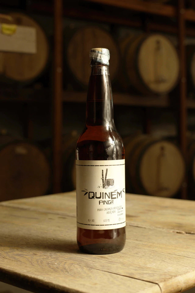 Cachaça Dose Clássica Quinem Pinga 600ml