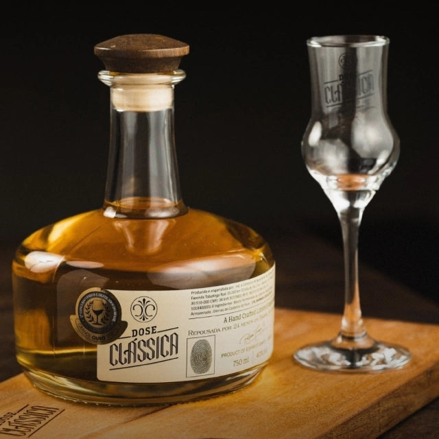 Cachaça Dose Clássica Serie Ouro Castanha-do-Pará