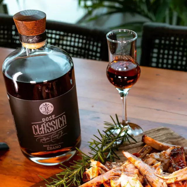 Cachaça Dose Clássica Edição Ebano 750ml